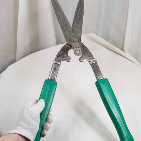 Vintage Wiss No. 8D USA Green Handled Forged-Hardened Hedge Clippers Shears - Picture 2 of 12